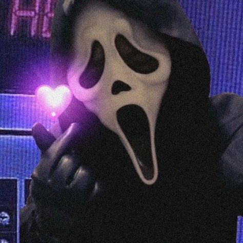 Ghostface Pfp Aesthetic, Ghostface And Michael Myers Matching Pfp, Scream Match Pfp, Female Ghostface Pfp, Ghostface Wassup, Ghostface Picture, Ghostface Profile Pic, Ghostface Aesthetic Pfp, Matching Scream Pfp