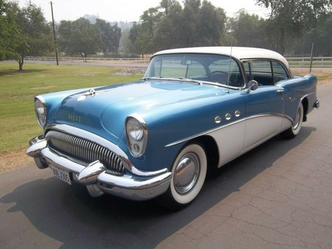 This 1954 Buick Century Hardtop doesn't just present beautifully, because it is an original survivor with a mere 64,000 miles on the clock. #Buick, #Century Chevy Classic, Best Barns, 1957 Chevy, Buick Century, Family Car, Barn Finds, Interior Trim, Retro Cars, Modern Family