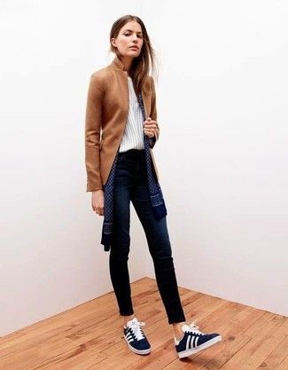 How to Wear Blue Sneakers (35 looks) | Women's Fashion Vibeke Design, Beige Outfit, Mode Casual, Looks Street Style, Sneakers Outfit, Adidas Gazelle, Fashion Mode, Looks Style, Mode Inspiration