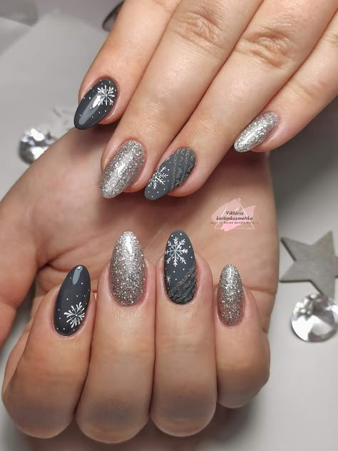 Grey Christmas Nails, Grey Acrylic Nails, Nail Art Noel, Nagellack Trends, Art Deco Nails, Hippie Nails, Christmas Gel Nails, Cute Gel Nails, New Year's Nails