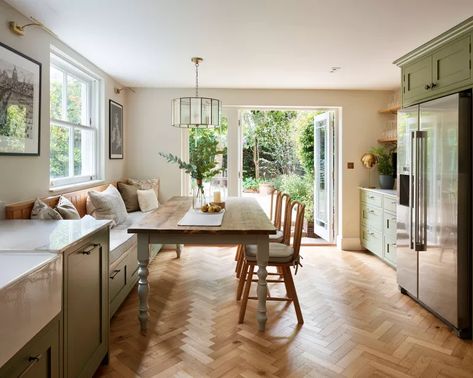 What is the best layout for a galley kitchen? 10 design tips | Victorian Renovation, Family Dining Table, Narrow Kitchen, Traditional Kitchen Design, Victorian Kitchen, Galley Kitchen, Kitchen Diner, Kitchen Cabinetry, Eat In Kitchen