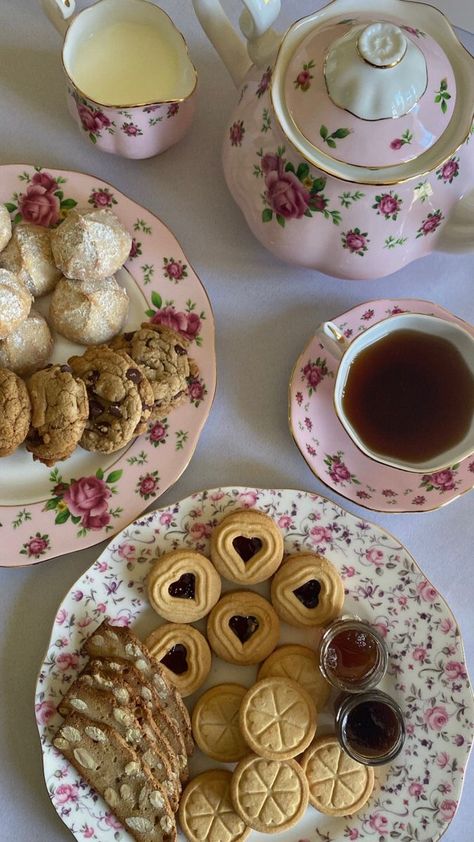 Tea Time Foods, Tea Aesthetic Vintage, Fairytale Tea Party, Halloween Breakfast, Tea Aesthetic, Croquettes, Coffee And Books, Food Obsession, Cafe Food