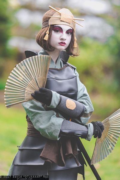 Suki (Kyoshi Warrior) from Avatar at Sakura-Con 2017, PC: DTJAAAAM Suki Avatar Cosplay, Kiyoshi Warrior, Kyoshi Warrior Cosplay, Suki Kyoshi Warrior, Suki Cosplay, Warrior Cosplay, Suki Avatar, Kyoshi Warrior, Avatar Cosplay