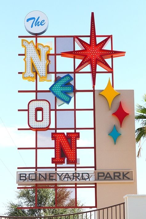 Vegas Neon Museum, Las Vegas Neon, Honeymoon Usa, Poster Challenge, City Of Las Vegas, The Neon Museum, Las Vegas Airport, Corporate Events Decoration, Vegas Theme