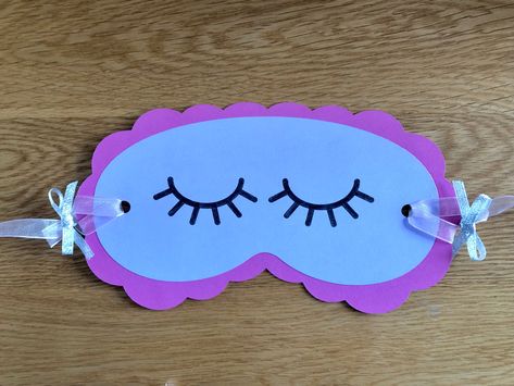 #spaparty #pamperparty #spapartyinvitation #pamperpartyinvitation #papercraft Diy Eye Mask, Mask Invitations, Mask Spa, Spa Party Invitations, March Break, Pyjama Party, Party Eyes, Pajama Day, Masks Crafts