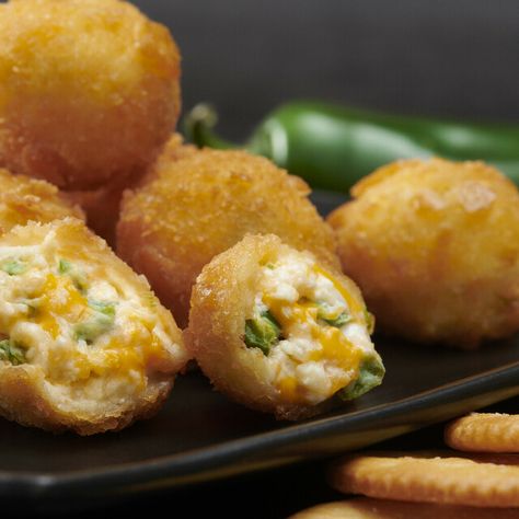 RITZ Jalapeño Popper Bites via @MyMilitarySavings Popper Bites, Jalapeno Popper Bites, Jalapeno Popper Recipes, Ritz Cracker, Poppers Recipe, Best Appetizer Recipes, Ritz Crackers, Jalapeno Poppers, Best Appetizers