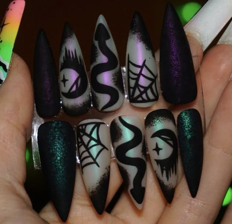 Witchy Nail Designs Coffin, Friday 13 Nail Art, Occult Nail Designs, Salem Witch Nails, Purple Spiderman Nails, Fun Dark Nails, Creepy Nails Design, Wednesday Addams Inspired Nails, Villain Nails Aesthetic