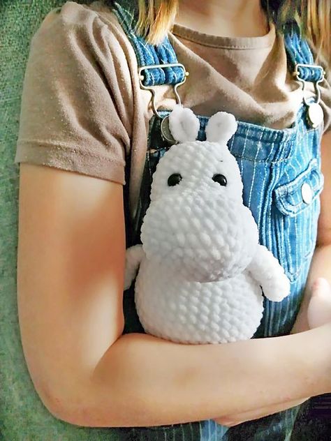 Moomins Crochet Hippo Moomintroll Crochet Moomin Plush Soft Toy Hippo Plushies Hippo Moominmama Moominpappa Сrochet toys patterns #crochettoyspatterns #crochet #crochettoy #crochettoys 1.674 Moomin Plush, Crochet Hippo, Diy Projects Gifts, Tove Jansson, Fun Crochet Projects, Plush Pattern, Crochet Toys Patterns, Crochet Gifts, Crochet For Beginners