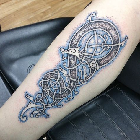 Explore Tattoo_Swede's photos on Flickr. Tattoo_Swede has uploaded 902 photos to Flickr. Scottish Tattoos, Celtic Dragon Tattoos, Celtic Tattoo Designs, Vikings Tattoo, Symbole Viking, Tattoo Dragon, Ancient Tattoo, Irish Tattoos, Celtic Tattoo