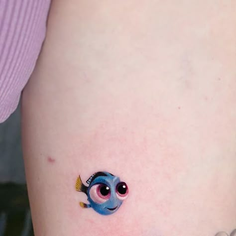 Nemo Dory Tattoo, Dory Tattoo Small Just Keep Swimming, Dori Tattoo Finding Nemo, Dory Fish Tattoo, Nemo And Dory Tattoos, Baby Dory Tattoo, Finding Dory Tattoo, Pudge The Fish Tattoo, Dory Tattoo Ideas