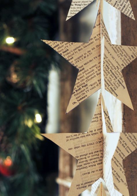 Free Christmas Music, Eco Christmas, Primitive Patterns, Star Garland, Christmas Projects Diy, Paper Ornaments, Easy Christmas Diy, Paper Stars, Window Displays