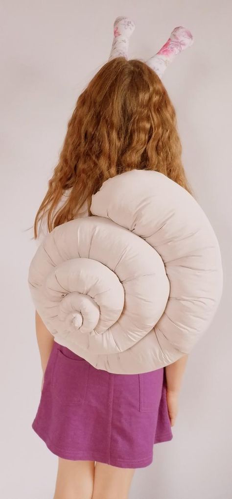 Snail costume / Snail shell/ Kids snail Costume / snail dress up / handmade costume / Halloween costume Shell Costume Diy, Shell Costume, Snail Costume, Hamster Cartoon, Squirrel Costume, Costume Lion, Snail And The Whale, Handmade Halloween Costumes, Halloween Kids Costumes Girls