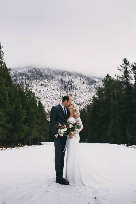 winter wedding inspiration |West Glacier Winter Elopement Inspiration via Rocky Mountain Bride Glacier Wedding, Winter Mountain Wedding, Winter Wedding Photos, Snow Wedding, Elopement Styling, Winter Elopement, Best Wedding Favors, Mountain Bride, Winter Wedding Inspiration