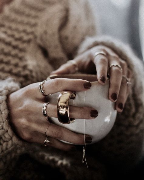 :: Jewelry Photography Styling, Winter Jewelry, Jewelry Photoshoot, Red Nail Polish, Red Nail, Shooting Photo, Successful Women, Jewelry Photography, Fall Jewelry