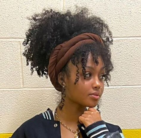 Head Scarf Styles Black Women Natural Hair, Blk Hairstyles Natural Hair, Headwrap Curly Hairstyles, Grunge Natural Hair, Kiddy Hairstyles Natural Hair, Plus Size Black Women Hairstyles, Natural Hairstyles For Black Women Aesthetic, Natural Hair Fro Styles, Headwrap Natural Hairstyles