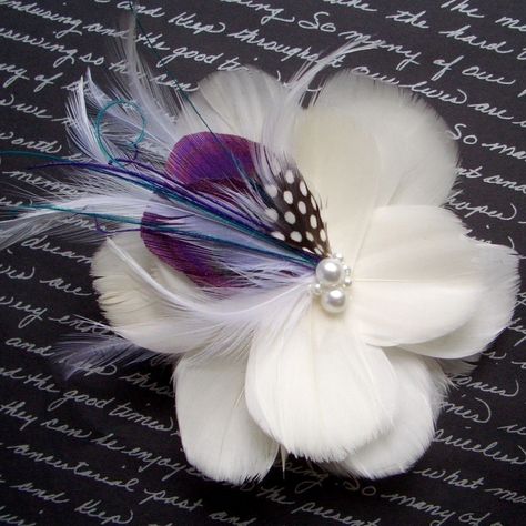 RIVIERA - Multi Layer Bloom Bridal Flower Fascinator - customizable. $70.00, via Etsy. Trending Crafts, Flower Fascinator, Feather Crafts, Bridal Flower, Feather Flower, Feather Art, Fabric Flowers Diy, Feather Jewelry, Feathered Hairstyles