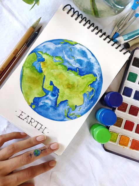 Realistic Earth Drawing, Earth From Space Drawing, Watercolour Cookies, Earth Drawing, Watercolor Cookies, Hard Drawings, Blue Skye, Earth Drawings, Color Pencil Sketch