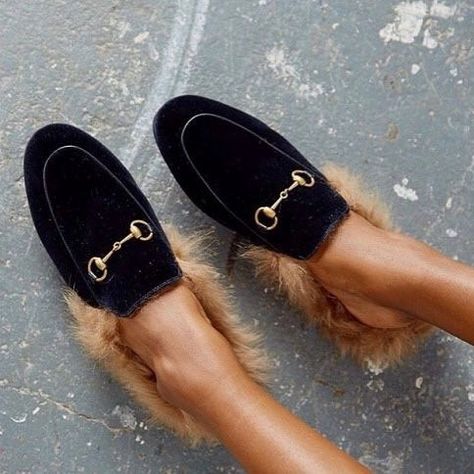 Princetown Gucci, Gucci Loafers, Penny Loafer, Carrie Bradshaw, Shoe Closet, Dream Shoes, Shoe Obsession, Shoe Lover, Gucci Shoes