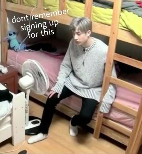 Bangchan Meme Funny, Funny Bangchan Pics, Stray Kids Memes English, Funny Stray Kids Pictures, Stray Kids Reaction Pics, Stray Kids Funny Pictures, Bangchan Meme, Bangchan Funny, Funny Pictures For Kids