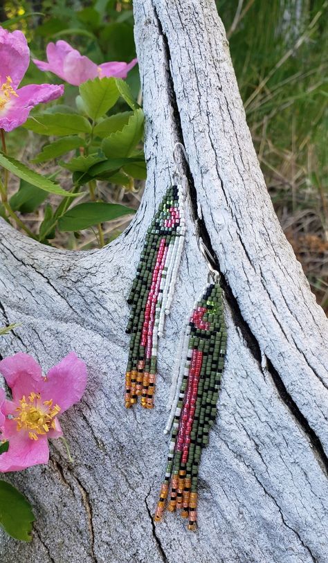 BigfishBeading - Etsy Glass Bead Crafts, Steelhead Trout, Native Beadwork, Seed Beading, Lavender Pink, Rainbow Trout, Beaded Earrings Patterns, Earring Patterns, Seed Bead Earrings