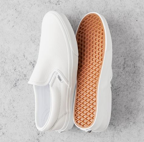 Vans Classics "Slip On" in white leather 🌪️ #onlyreal Leather Vans, Vans Slip On, Vans Classic, White Leather, Slip On, Leather, White, Quick Saves