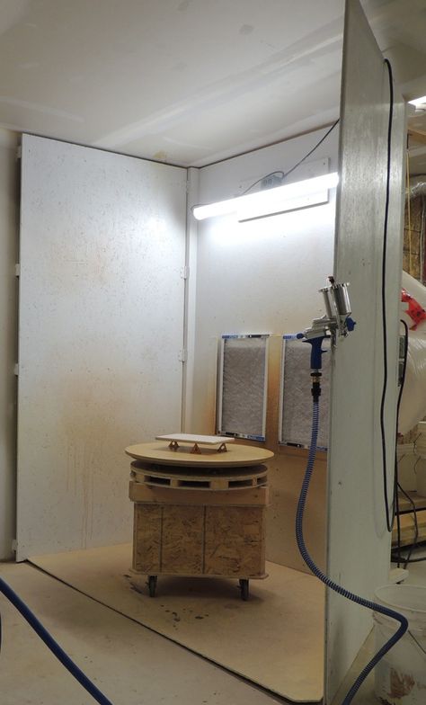 RFB Blog Spray Booth pic 1 Garage Spray Booth, Diy Spray Paint Booth, Airbrush Booth Diy, Diy Air Brush Paint Booth, Diy Paint Booth Car, Portable Spray Booth, Spray Booth Diy, Booth Diy, Spray Booth