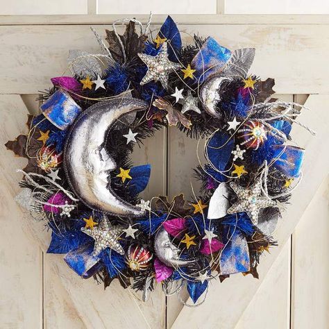 Celestial Wreath, Wreaths Mesh, Carpe Noctem, Hanger Ideas, Door Hangings, Goose Creek, 2024 Halloween, Halloween Wreaths, Diy Wreaths