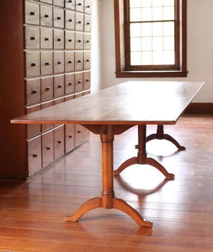 Shaker Style Furniture, Southern Furniture, Shaker Village, Shaker Design, Poultry House, Shaker Table, Historical Homes, Farmhouse Tables, Zero Energy