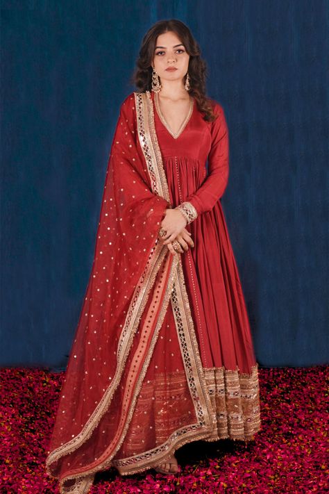 Shop for these amazing collections of Red Opada Silk Embroidery Mirror V Neck Pleated Anarkali With Dupatta For Women by SAUBHAGYA online at Aza Fashions. Mirror Work Border, Red Anarkali Suits, Anarkali With Dupatta, Heavy Dupatta, Embroidery Mirror, Traditional Mirror, Designer Anarkali Dresses, Red Kurta, Trendy Outfits Indian