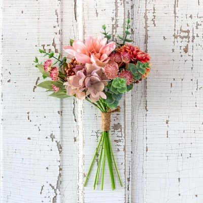 Spring Floral Decor, Jar Flowers, Eucalyptus Bouquet, Pink Bouquet, Flower Photography, Antique Farmhouse, Table Arrangements, Farmhouse Style Decorating, Bridal Bouquets