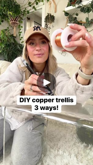 Wire Trellis Diy, Copper Wire Trellis, Copper Wire For Gardening, Diy Wire Plant Trellis Indoor, Copper Wire For Plants, Copper Plant Trellis, Diy Copper Wire Plant Trellis, Plant Wire Support, Copper Wire Plant Trellis