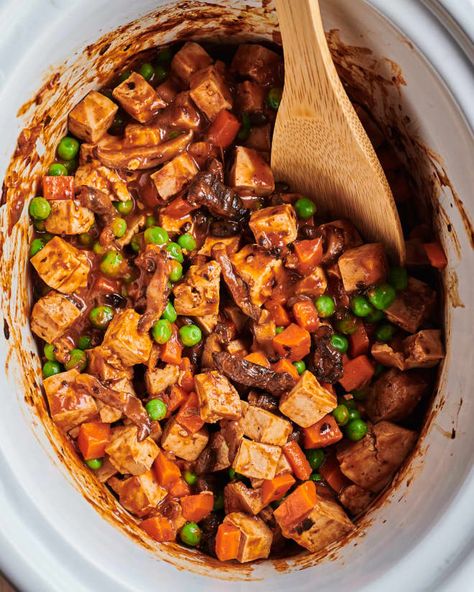 Our 10 Most Popular Slow Cooker Recipes of 2020 Slow Cooker Lentils, Mapo Tofu, Slow Cooker Vegetarian, Best Slow Cooker, Sweet Potato Soup, Garlic Sauce, Indian Dishes, Meat Free, Black Bean