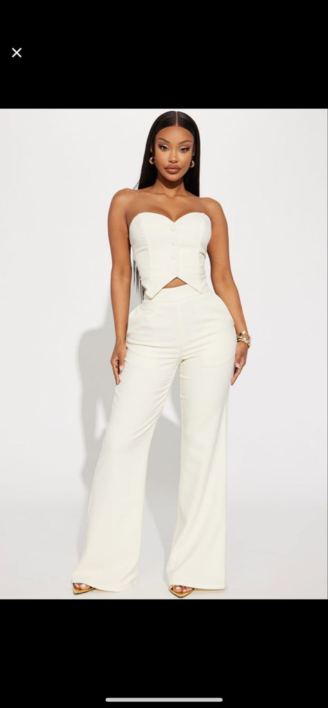 Classy Wear For Women, All White Party Outfits Baddie, Pants Suits For Women Chic, All White Birthday Outfit, College Graduation Outfit, Pants Suits For Women, Graduation Things, Graduation Outfit College, All White Party Outfits