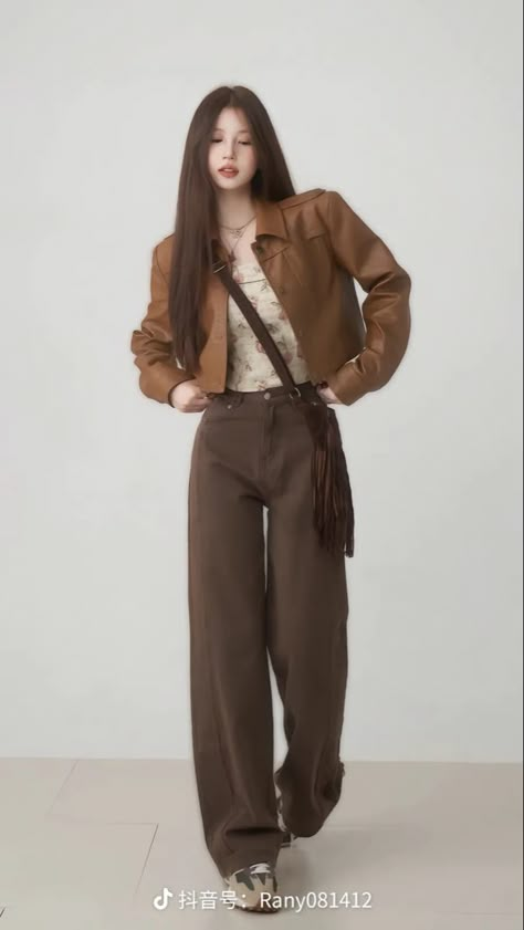 Outfit Earth Tones Casual, Earth Tone Outfits Casual, Sunday Outfit Church Casual, Outfit Earth Tones, Cool Style Outfits, Earth Tone Outfits, Stylish Work Outfits, Fashion Attire, 인물 사진