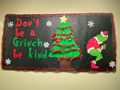 The Grinch Bulletin Board Ideas, Grinch Board Ideas, The Grinch Bulletin Boards, Grinch School Hallway, Grinch Bulletin Board Ideas, Grinch Bulletin Board, Grinch Board, Kindergarten Halloween Crafts, Soft Board Decoration