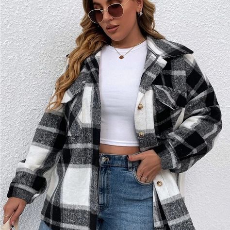 Adorable Never Worn Shacket. Like New! Goes With Everything. Check Shirts For Women, Checked Shirt Outfit, Checker Shirt, Overshirt Women, Shirts For Women Stylish, Black Shirt Outfits, Black Check Shirt, Checked Shirt Women, Drop Shoulder Coat