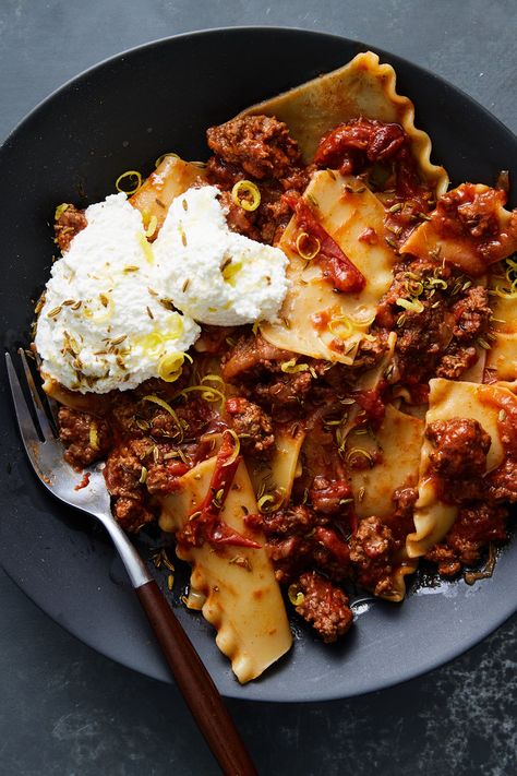 Chelsea loved this meal so much that she requested that it be added to our family cookbook! WOW! That's a first! I used Vietnamese chili garlic sauce in place f sambal oelek and there was plenty of extra sauce. Maybe enough for 1 lb. of lasagna noodles. Meat Ragu, Fresh Tomato Pasta, Lemon Recipe, Ricotta Pasta, Pasta Night, Lemon Pasta, Giada De Laurentiis, Nyt Cooking, Slow Cooked