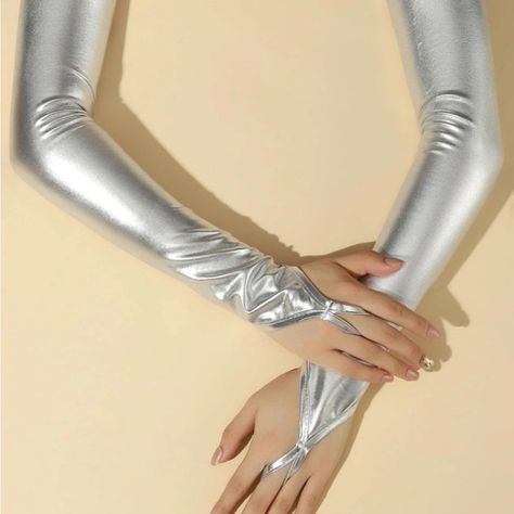 Fingerless Gloves Outfit, Silver Gloves, Metallic Socks, Metal Glove, Gloves Outfit, Leather Work Gloves, Silver Outfits, Elbow Length Gloves, Hand Gloves