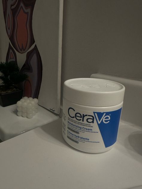 Meilleure crème hydratante qui puisse exister 💙✨☁️🪞🤌🏼 #skin #skincareroutine #skinhealth #amazon #aesthetic #minimalist #gifts #girlsgeneration #cerave #ceraveskincare #deals #routine Retinol For Acne, Cerave Moisturizer, Cerave Skincare, Facial For Dry Skin, Tanning Skin Care, Hyaluronic Acid Moisturizer, Cerave Moisturizing Cream, Hand Moisturizer, Hydrated Skin