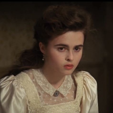 Lucy Honeychurch, A Room With A View, Room With A View, Bonham Carter, Helena Bonham Carter, Actresses