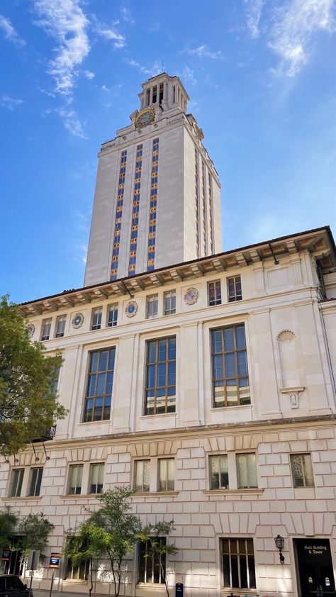 ut austin university tower texas longorns austin texas college sorority bed party atx Ut Austin Sorority, Ut Austin Campus, Ut College, Ut University, Texas University, College Vibes, Bed Party, Texas College, College Lifestyle