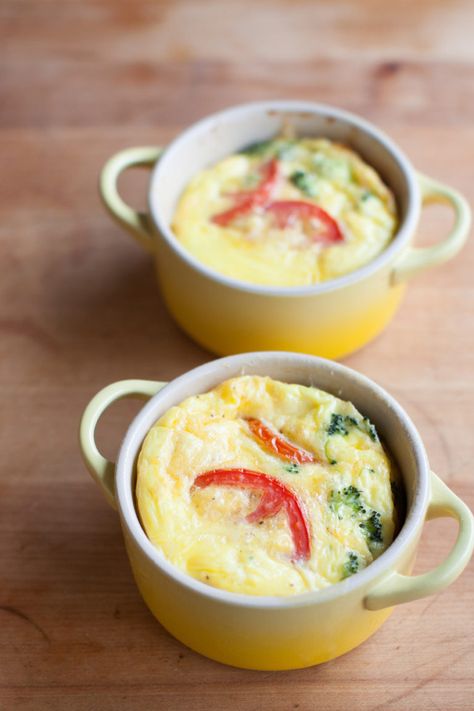 Mini Casseroles Recipes, Mini Cocotte Recipe, Cocotte Recipes, Casserole Dish Recipes, Ramekin Recipes, Ramekin Recipe, Cocotte Recipe, Mini Frittatas, Le Creuset Recipes