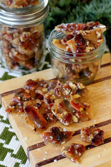 A Bourbon Bacon Brittle Recipe Bacon Brittle Recipe, Bourbon Desserts, Bacon Candy, Bacon Bites, Bourbon Bacon, Alcohol Food, Brittle Recipes, Recipe Baking, Handmade Candy