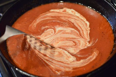 Penne alla Rosé, by thewoksoflife.com Marinara And Alfredo Sauce Mixed, Best Vodka Sauce, Vegetarian Alfredo, Jarred Alfredo Sauce, Vodka Sauce Recipe, Best Vodka, Rice Risotto, Marinara Recipe, Pink Sauce