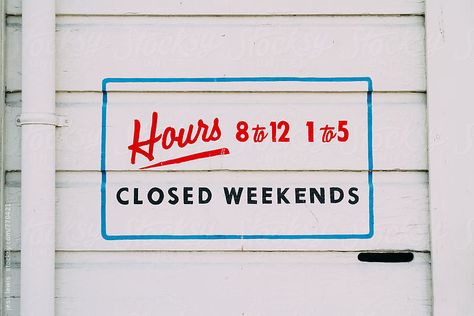 hand painted sign showing business hours Hand Lettering Signs, Coco Highlights, Delicious Typography, Motorsport Aesthetic, Handpainted Shop Signs, Sign Painter Font, Hand Painted Store Signage, Store Hours Sign, Painted Signage