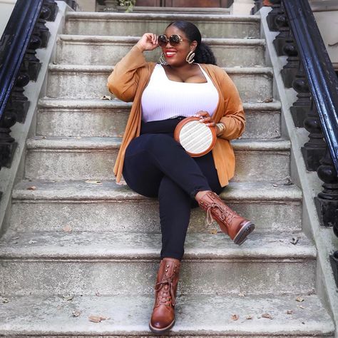 Are you ready to change out the closet, add your fall plus size fashion key items? Well, here's a bit of fall fashion inspiration to help! More The post These Plus Size Influencers Are Giving Us All the Fall Fashion Inspiration! appeared first on The Curvy Fashionista. Plus Size Herbst, Fall Fashion Inspiration, Engagement Photo Outfits Fall, Plus Size Baddie Outfits, Plus Size Fall Fashion, Plus Size Fall Outfit, Curvy Fashionista, Plus Size Fall, Fashion Pics