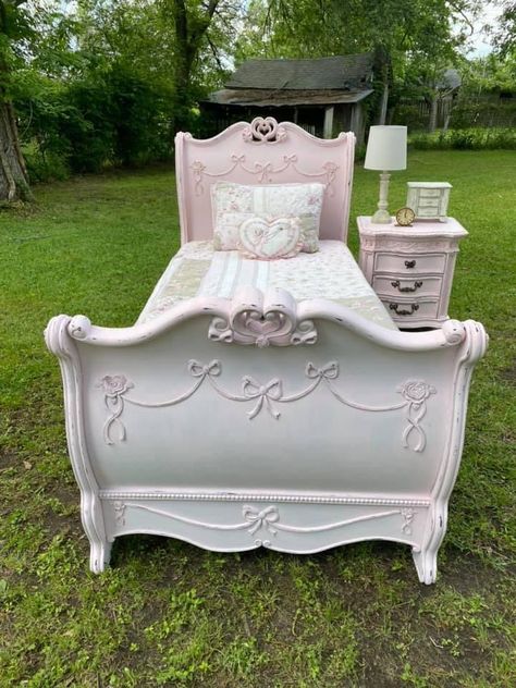 Chalk painted in a soft pink chalk paint Pam Hancock Designs Coquette House, الشموع اليابانية, Rooms Decoration, Pink Room Decor, Princess Room, Girly Room, Cute Bedroom Decor, Cute Room Ideas, Dream House Rooms