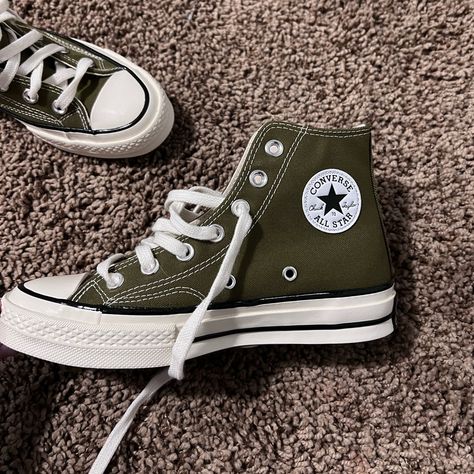 Brand New, Never Worn Converse Chuck 70s, Cute Converse Shoes, Color Converse, Cute Converse, Shoes Outfit Fashion, Shoe Wishlist, Green Converse, Shoes Converse, Cute Sneakers