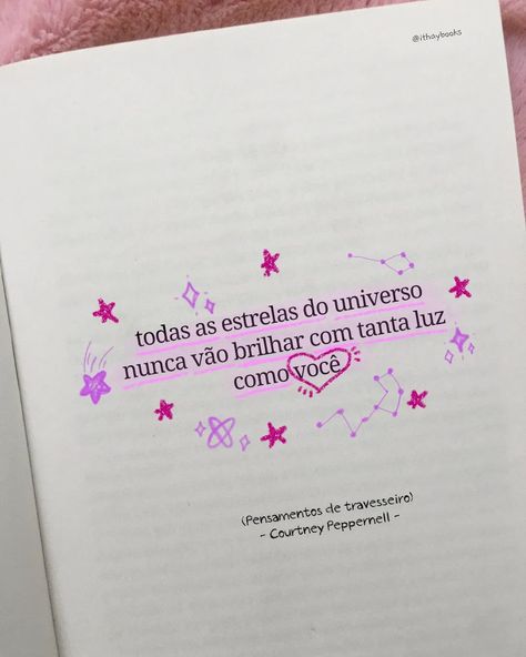 Quotes💕 (Pensamentos de travesseiro)📚 . . #livros #bibliophile #nolimitedaatração #livraria #frases #frasesdeamor #bookstagram #paginas #marcações #papelaria #quotes #trechos 2024 Quotes, Book Vibes, Frases Aesthetic, August 8, Book Reader, Instagram Quotes, Some Words, I Miss You, Lee Know