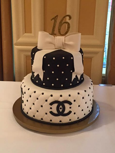 https://flic.kr/p/CY7mkT | black and white chanel sweet 16 Black White Sweet 16, Birthday Cake For 11, 16th Birthday Cake Sweet Sixteen, Black And White 16th Birthday, Black And White Sweet 16 Theme, Chanel Sweet 16, Birthday Cake Chanel, Birthday Cake 16 Sweet Sixteen, Birthday Cake 16